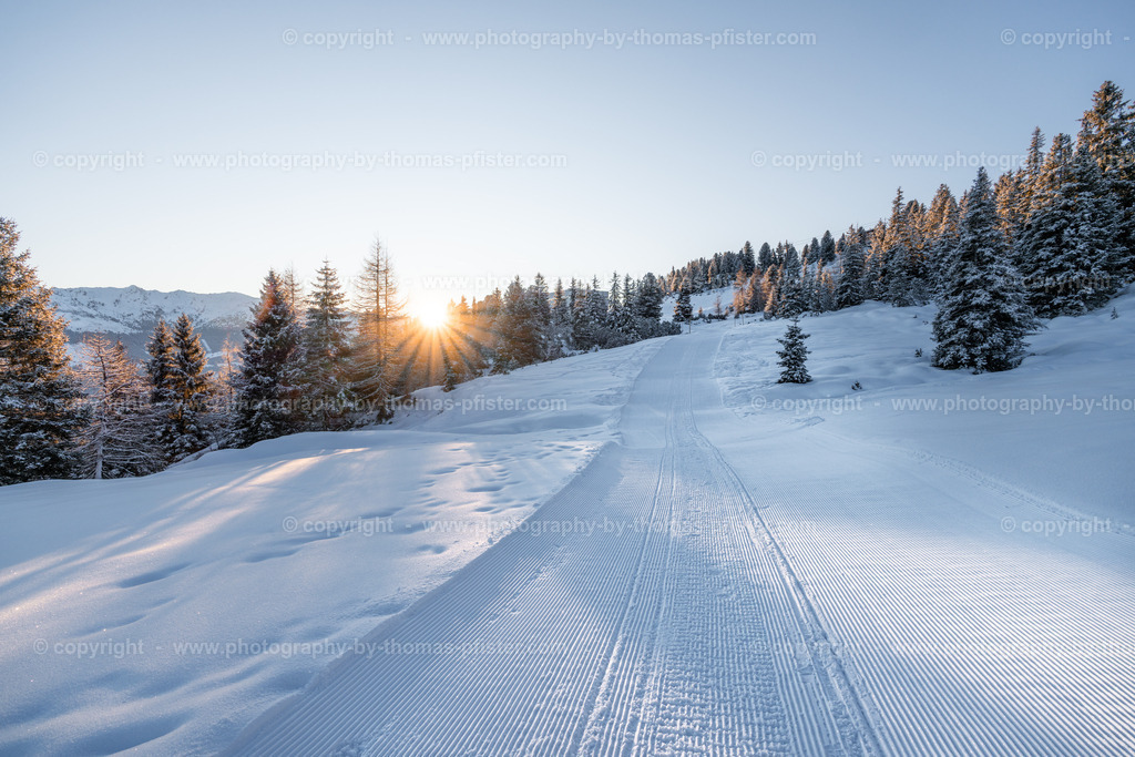  Winterwandern Hochzillertal copyright  Thomas Pfister-25 | PHOTOGRAPHY BY THOMAS PFISTER