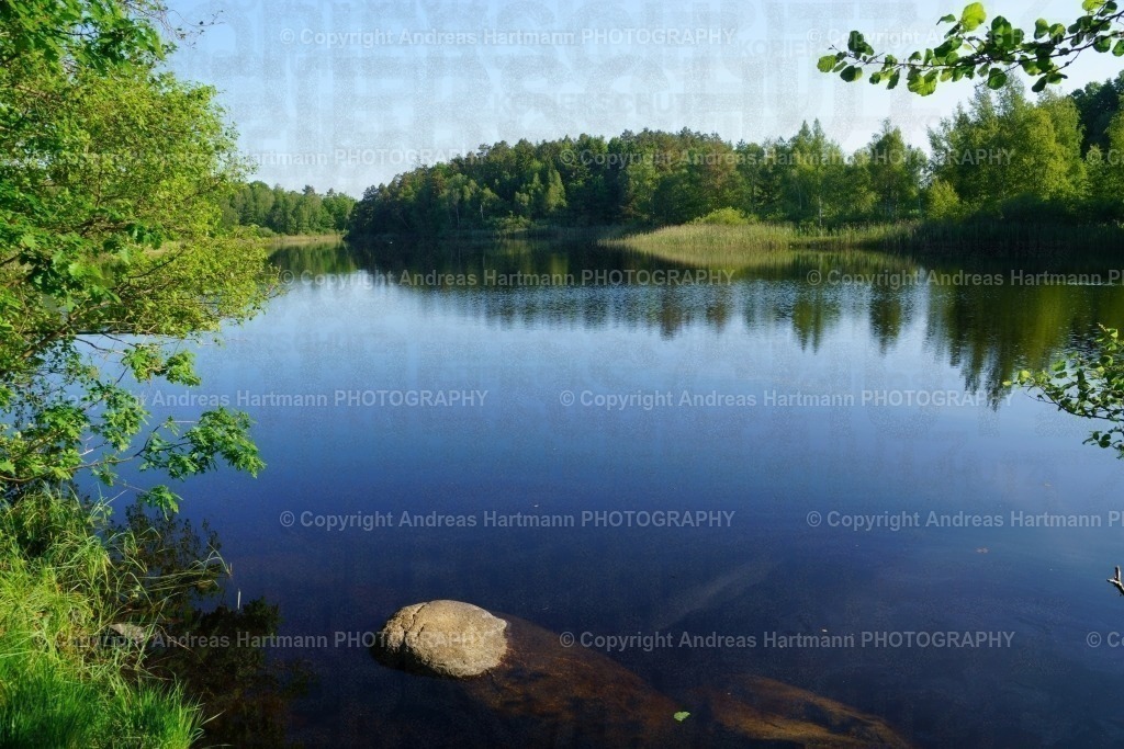 Hundsjönsee bei Svegsta | Hundsjönsee bei Svegsta - Realisiert mit Pictrs.com