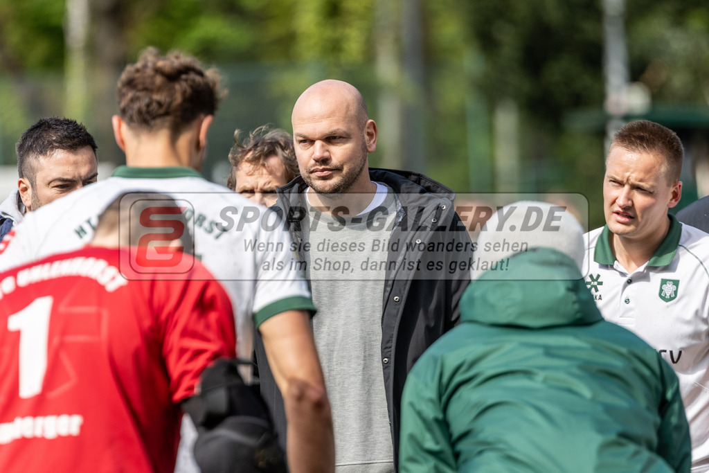 MJ_M_UHTC-HTHC_21.04.2024-24 | Thilo Stralkowski (Trainer Uhlenhorst Mülheim), Uhlenhorst Mülheim - Harvestehuder THC am 21.4.2024 im Waldstadion, Mülheim a. d. Ruhr