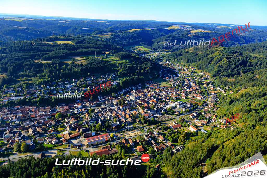 Die Luftaufnahme der Stadt Steinwiesen wurde vom UL-Flugzeug heraus erstellt ( keine Drohne )- hohe Auflösung für beste Qualität