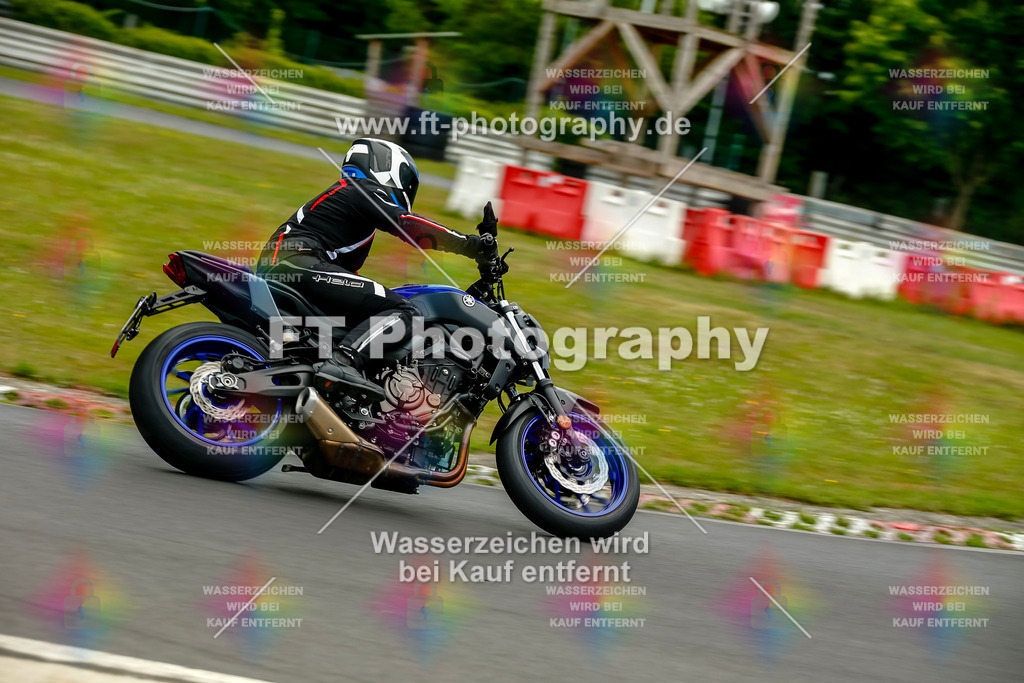 VBK-5039 | Hier findet Ihr Bilder von Touristenfahrten auf der Nürburgring Nordschleife oder von anderen Veranstaltungen die ich besucht habe. Viel Spass beim Durch Schauen 