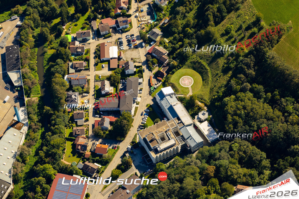 Das Luftbild zeigt : Klinik Bogen - Die Luftaufnahme wurde 2023 vom UL-Flugzeug aus erstellt ( keine Drohne ) - Hochauflösende Luftaufnahme - Für grossformatige Ausdrucke geeignet. Die Geschenkidee !Mit Lizenz und Bildrechte bestellbar