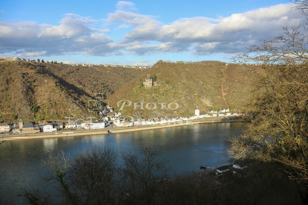 Burg Katz-5727 | Die Burg KAtz liegt oberhalb der kleinen Stadt Sankt Goarshausen unweit der Loreley - Realisiert mit Pictrs.com