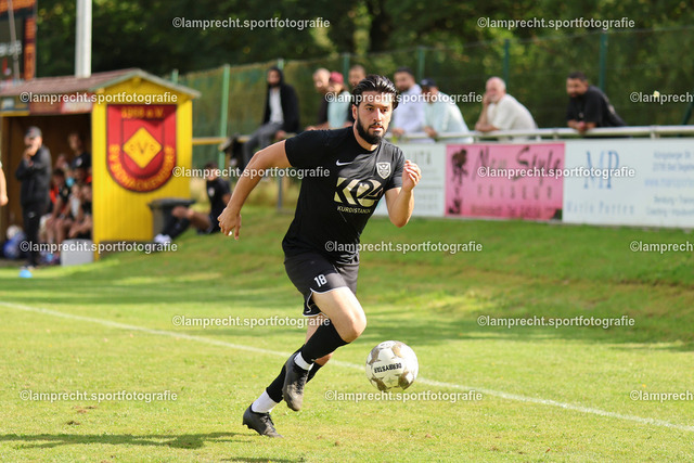 Fußball I Herren I Saison 2025-2026 I Verbandsliga Süd I 7. Spieltag I SV Schackendorf - SV Azadi Lübeck I 06.09.2025.112 | Nauzad Hassan (18, SV Azadi Lübeck) - Realisiert mit Pictrs.com