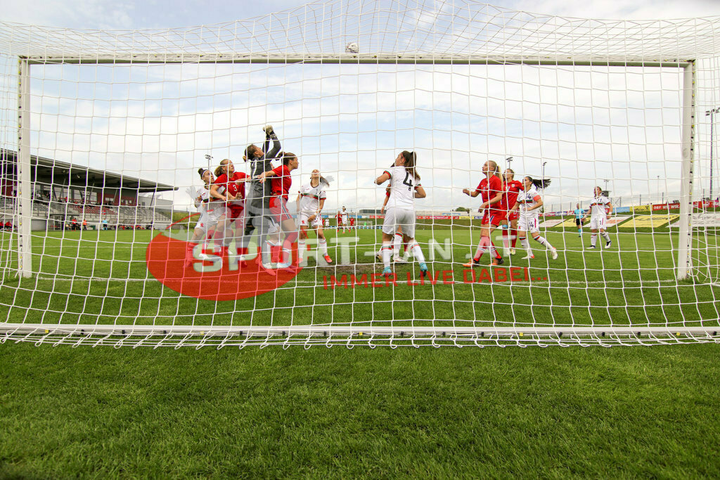 Norwegen U19  Bulgarien U19 | Abwehr ; Norwegen U19  Bulgarien U19 am 13.05.2022 in Wels
(Huber Arena), AUSTRIA, (Photo by Ernst Krawagner sport-fan.at) - Realisiert mit Pictrs.com