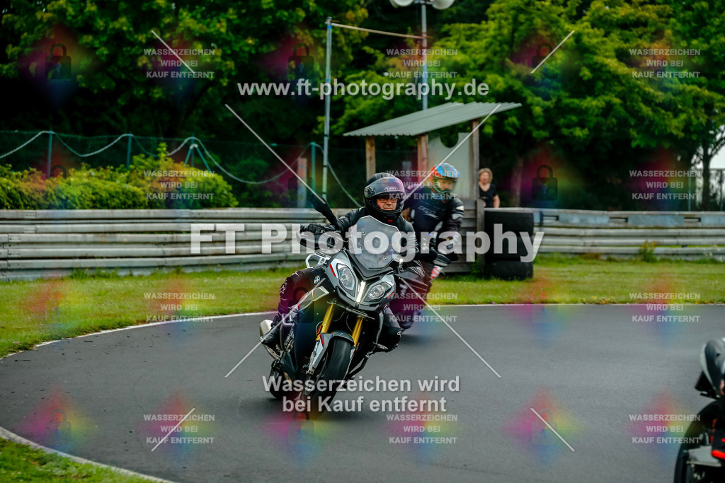 VBK-3535 | Hier findet Ihr Bilder von Touristenfahrten auf der Nürburgring Nordschleife oder von anderen Veranstaltungen die ich besucht habe. Viel Spass beim Durch Schauen 