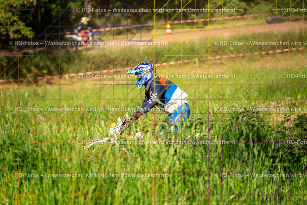 Wolfshausen 3 Lauf -1615 | Sportfotografie von RO-Fotos: Motorsport, Motocross, Enduro, Laufveranstaltungen und Triathlon. Professionelle Fotos von Sportlern und Events. - Realisiert mit Pictrs.com