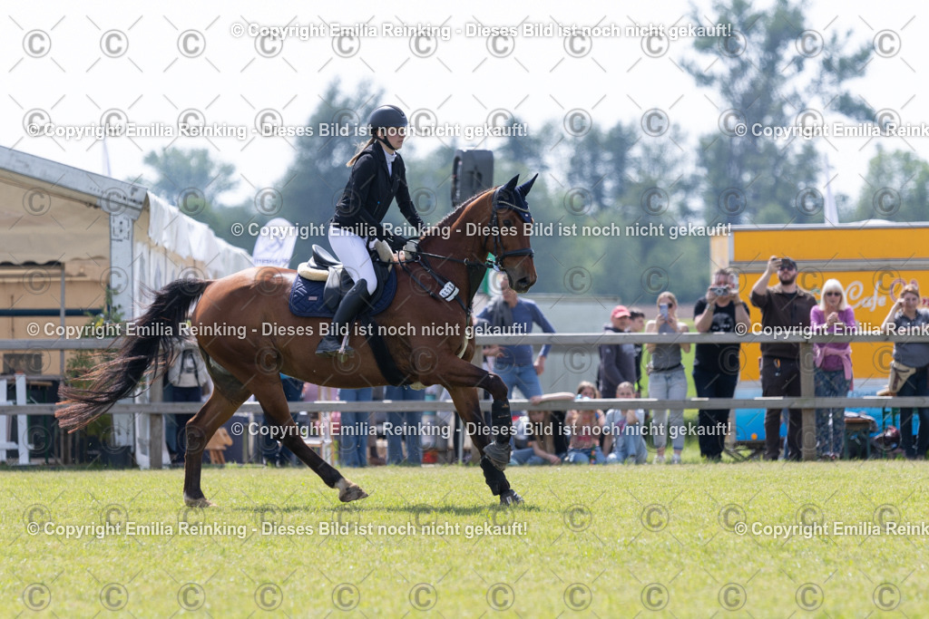 CL5A1776 | Emilia Reinking Fotografie - Realisiert mit Pictrs.com