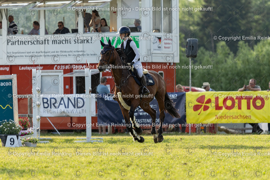 CL5A1101 | Emilia Reinking Fotografie - Realisiert mit Pictrs.com