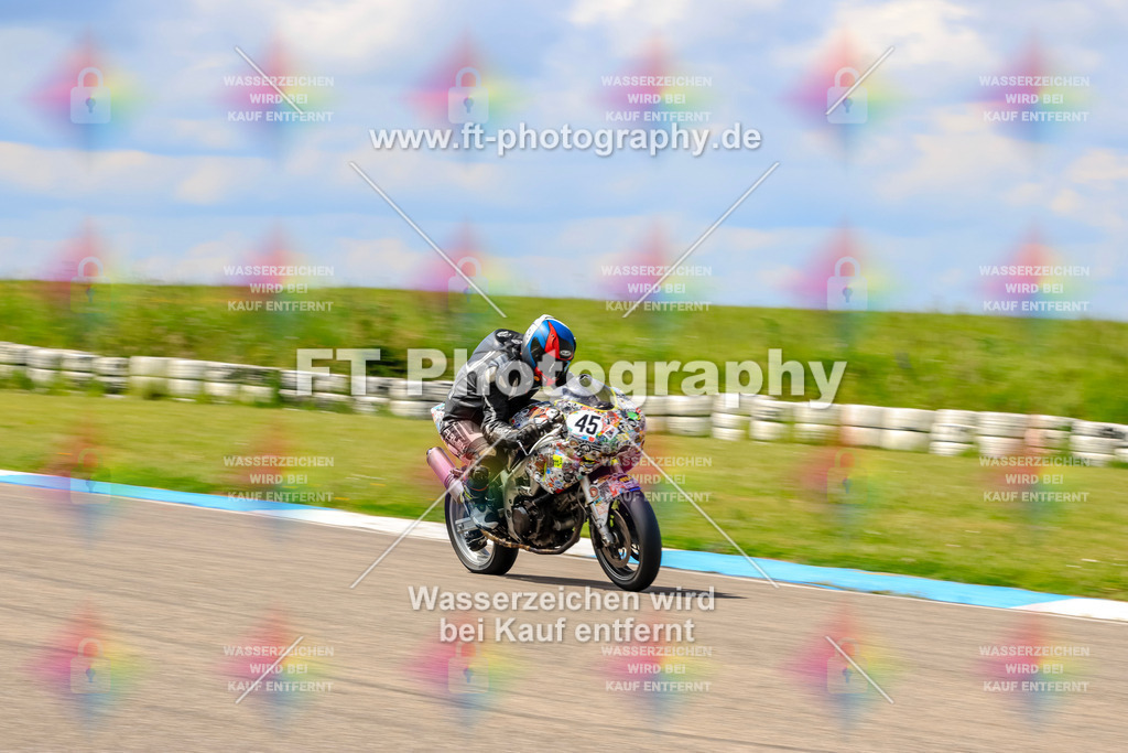 MotoTeam-0626 | Hier findet Ihr Bilder von Touristenfahrten auf der Nürburgring Nordschleife oder von anderen Veranstaltungen die ich besucht habe. Viel Spass beim Durch Schauen 