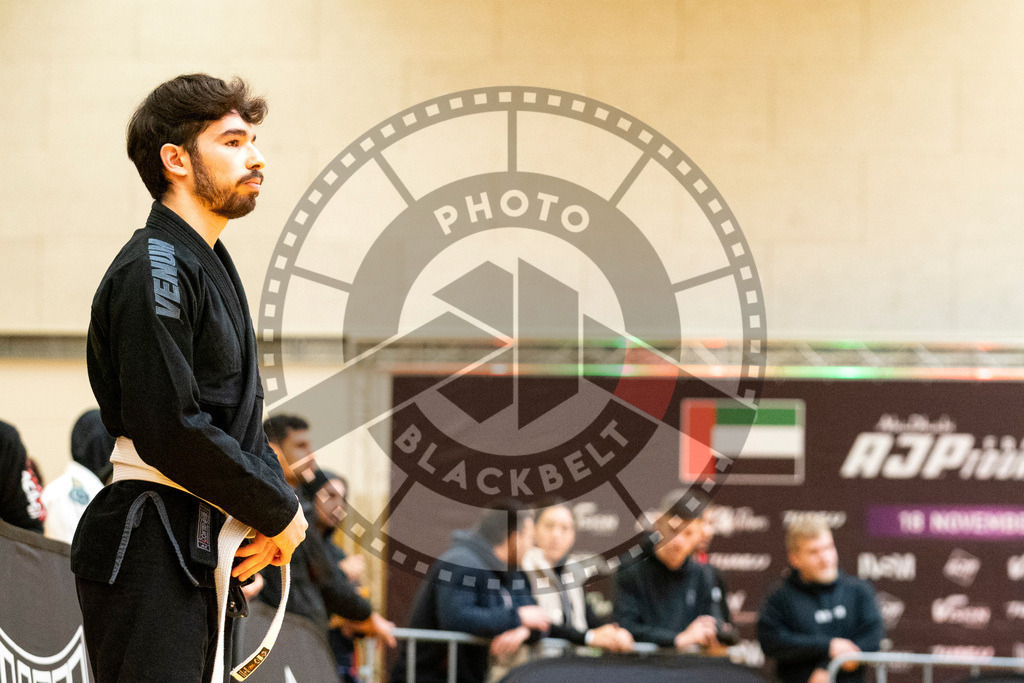 20231118PBB10789 | Fighters compete during the AJP Tour 600 Frankfurt Championship in Frankfurt/Main, Germany, on November 18, 2023.