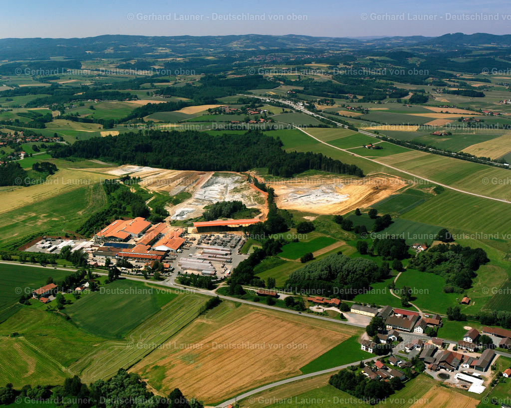 2518044 | Ödhof, Bogen