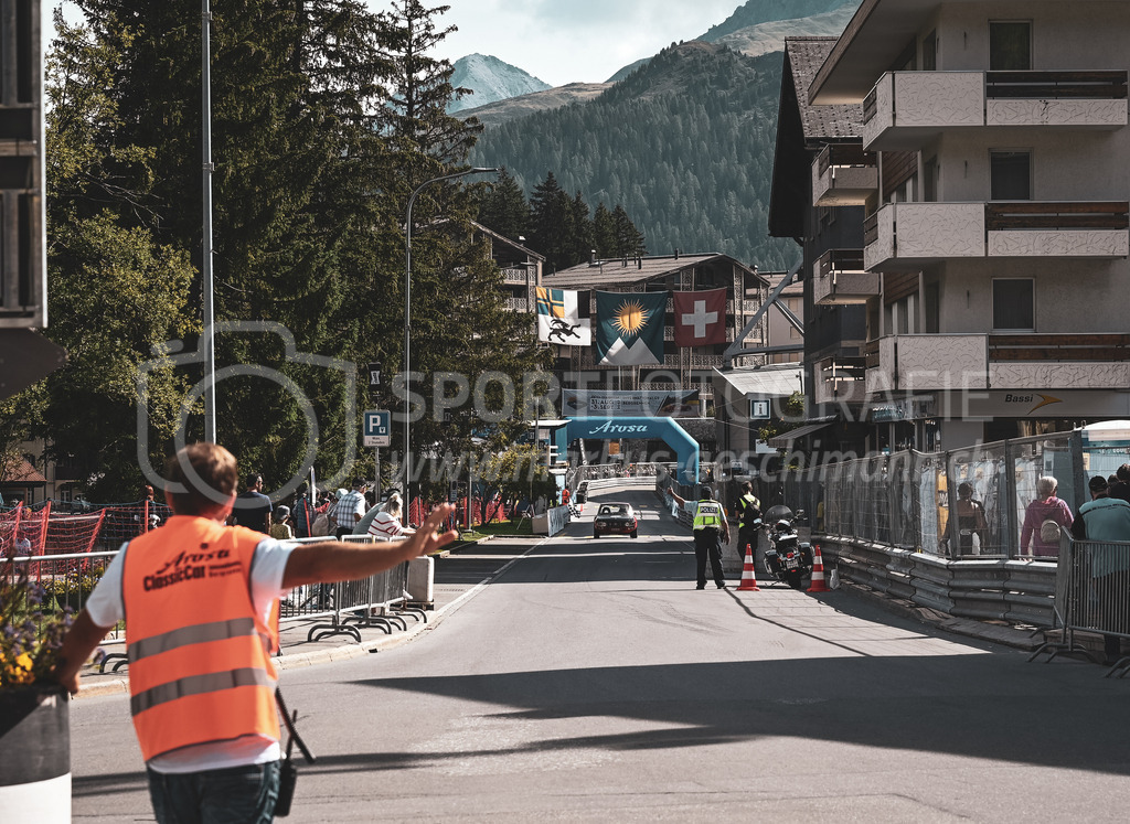 19. Arosa ClassicCar 2023 - 3. September 2023 | 19. Arosa ClassicCar 2023
Arosa, Schweiz
Zieleinfahrt in Arosa.
@arosaclassiccar, @arosa.official, #arosaclassiccar, #arosa, #76curves, #classiccar
Bild: Sportfotografie Markus Aeschimann | www.markus-aeschimann.ch - Realisiert mit Pictrs.com