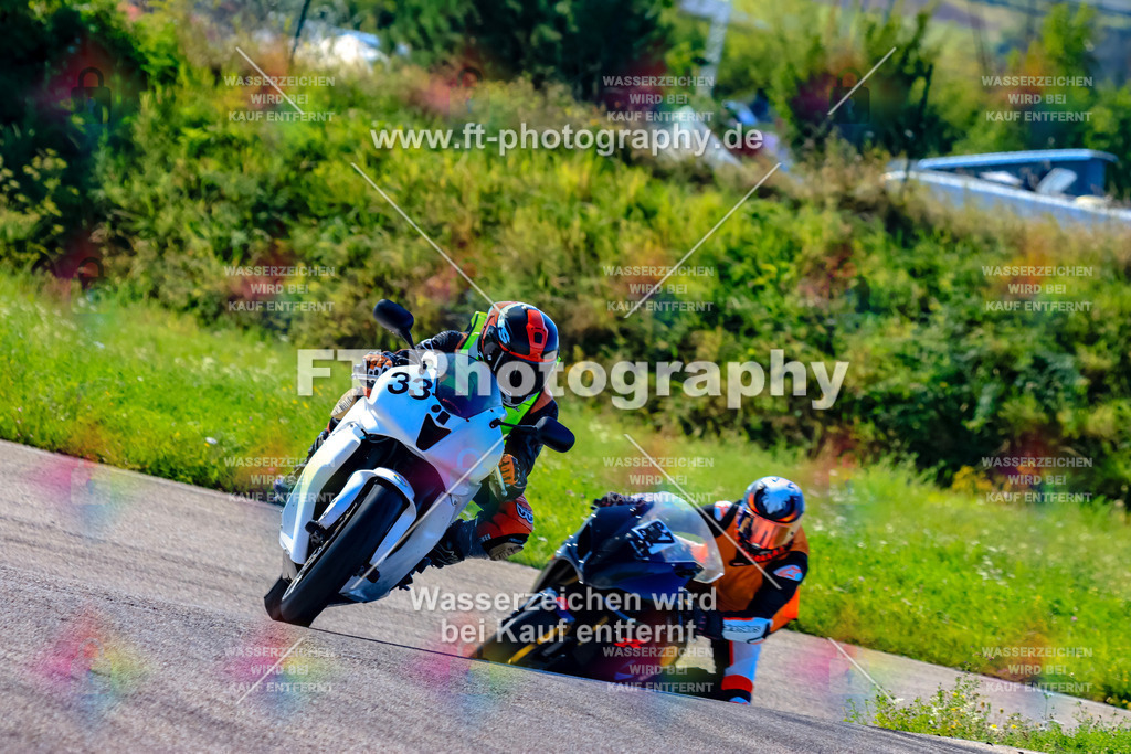 033-2430 | Hier findet Ihr Bilder von Touristenfahrten auf der Nürburgring Nordschleife oder von anderen Veranstaltungen die ich besucht habe. Viel Spass beim Durch Schauen 