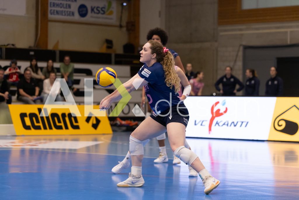 Volleyball I Frauen I Saison 2025-2026 I Volleyball NLA | Women I 1/2 Finals I  VC Kanti Schaffhausen - Sm'Aesch Pfeffingen I 07.03.2026 | Hochwertige Sportfotos kaufen & lizenzieren für Medien, Vereine, Agenturen & Sportler:innen. Entdecke professionelle Sportfotografie im Bildshop von Alexander Franzen. - Realisiert mit Pictrs.com
