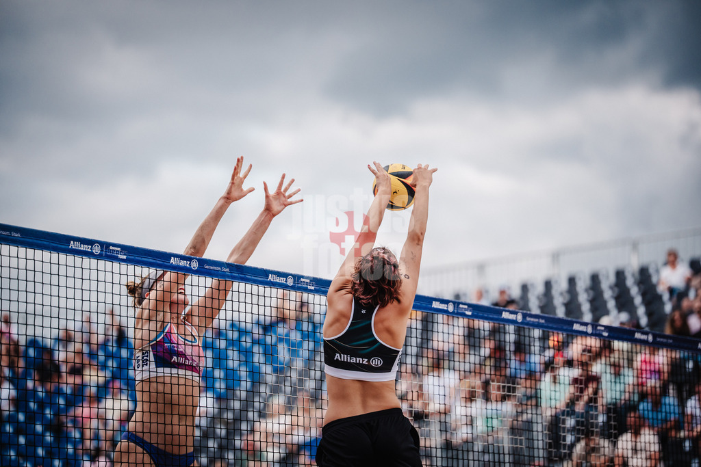 Beachvolleyball | Frauen | Deutsche Meisterschaften 2025 Timmendorfer Strand | 04.09.2025 | Block von Janne Uhl