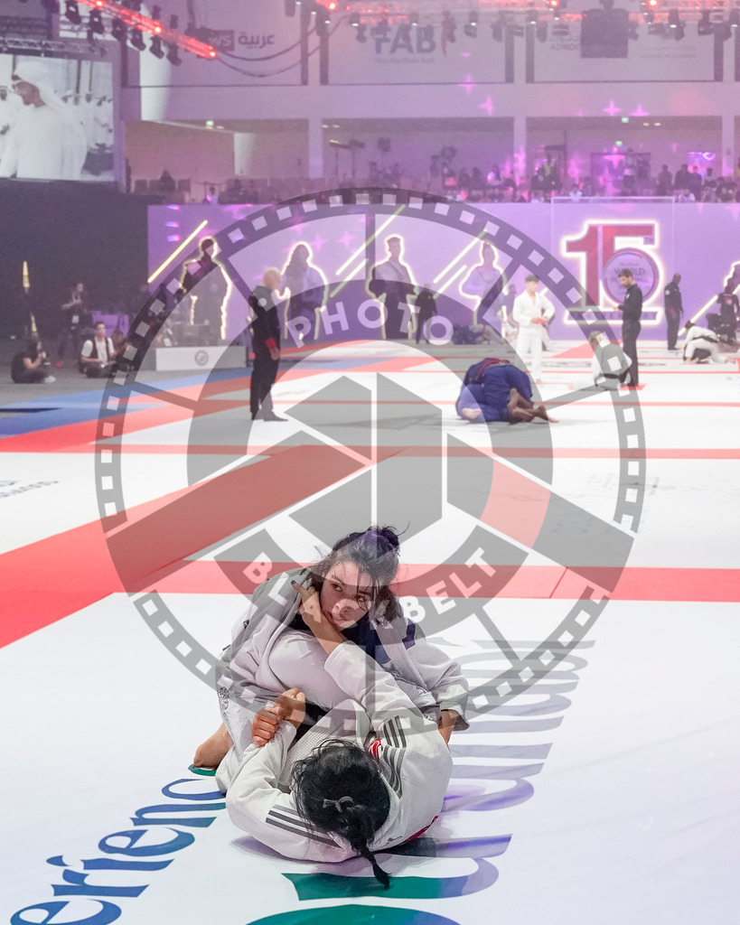 20231109PBB3356 | Fighters compete during the AJP World Professional Championship in the Mubadala Arena in Abu Dhabi, Arab United Emirates, on November 9, 2023.