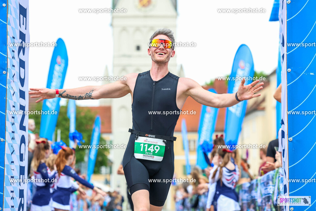 995A1371 | Stadttriathlon Erding 2025. #yourpictrs #sportshot_your_pictrs @Sportshotphotography #stadttriathlonerding Copyright: www.sportshot.de