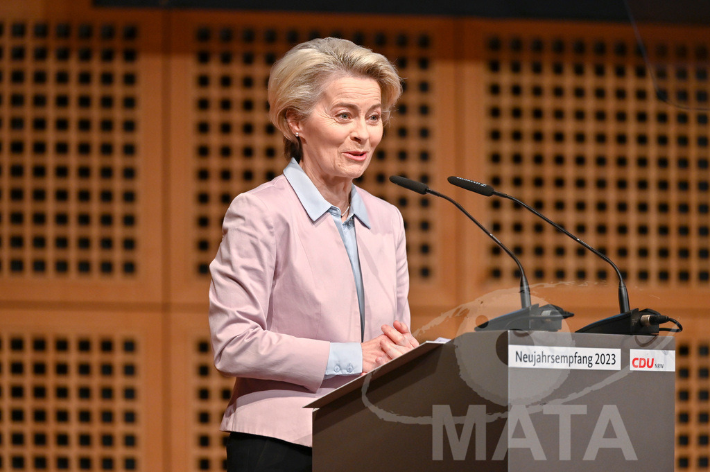 _DWI0688 | Politikerin Ursula von der Leyen beim CDU-NRW Neujahrsempfang in Düsseldorf. Düsseldorf, 28.01.2023 - Realisiert mit Pictrs.com