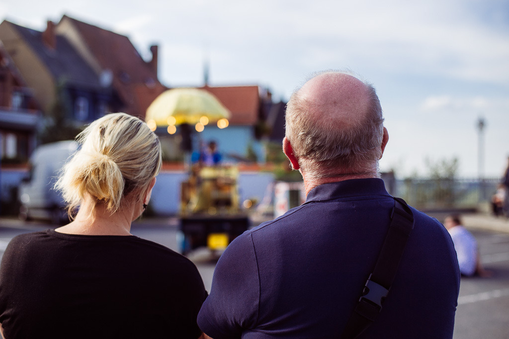 Universal Druckluft Orchester | Das Universal Druckluft Orchester mit Peter Till am Forte Belvedere Leisnig zum Festival Hallo Leisnig 2022. - Realisiert mit Pictrs.com