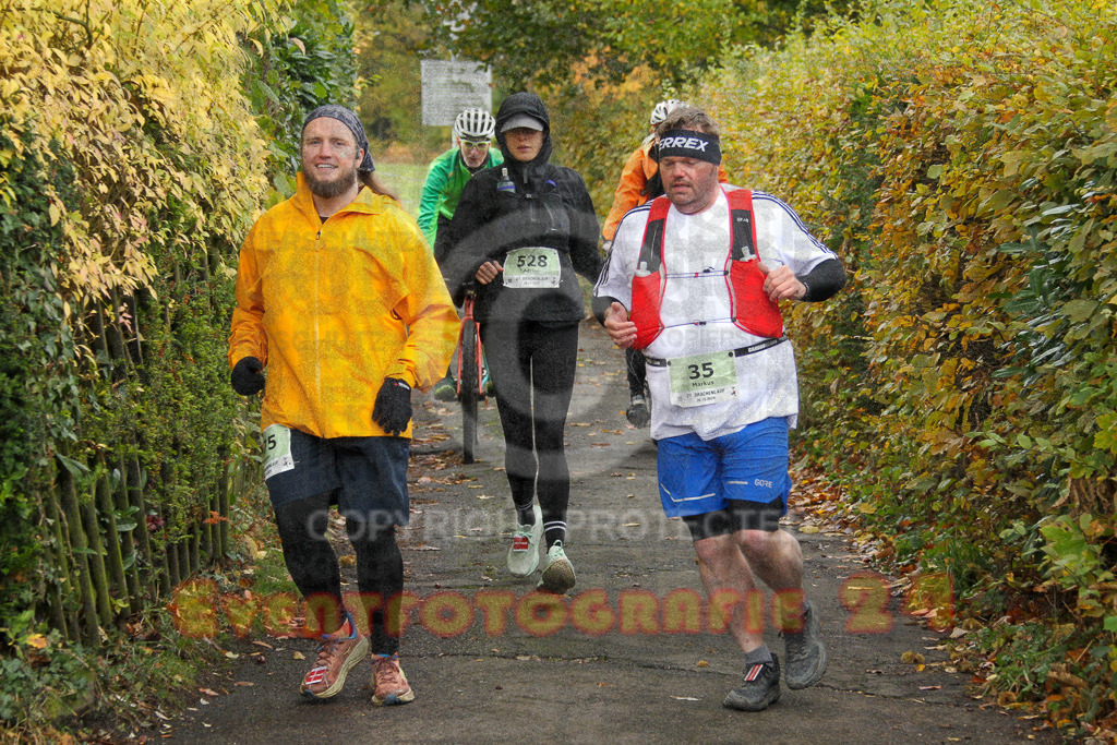251026_1007_EV4_4344 | Sportfotografie im Rhein-Sieg Kreis, Köln, Bonn, NRW, Rheinland Pfalz, Hessen, etc. Unser Tätigkeitsfeld umfasst den Laufsport vom Volkslauf über den Marathon, Duathlon, Triathon bis zum Ultralauf wie Kölnpfad Ultra oder Schindertrail.