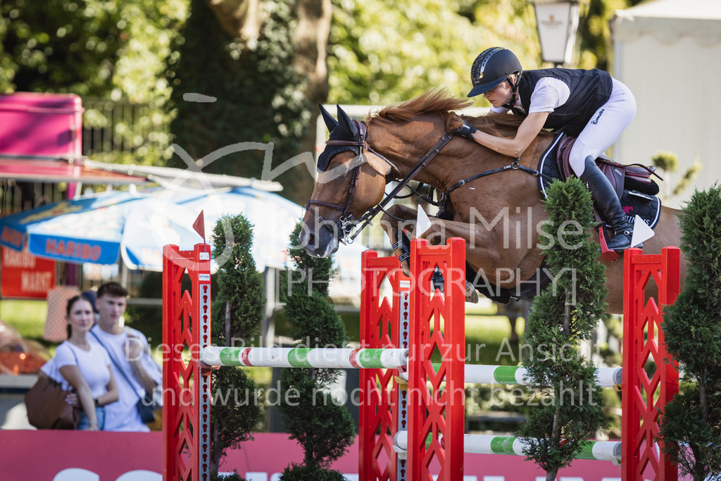 230907_OWLCh_Youngster7j-814 | Deine schönsten Turniermomente als professionelle Fotos! Entdecke hochwertige Pferdesport-Fotografie im Online-Shop. Jetzt Fotos finden & bestellen!