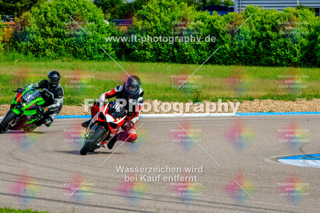 MotoTeam-8600 | Hier findet Ihr Bilder von Touristenfahrten auf der Nürburgring Nordschleife oder von anderen Veranstaltungen die ich besucht habe. Viel Spass beim Durch Schauen 