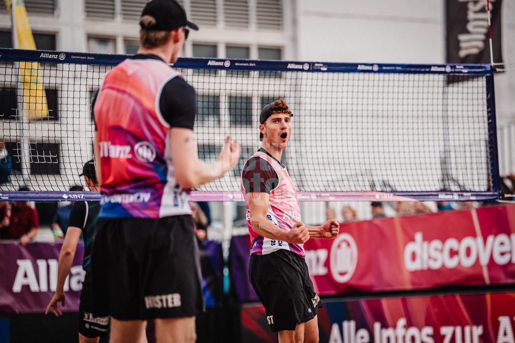 Beachvolleyball | Männer | Allianz German Beach Tour 2025 | Tourstop Berlin | 24.08.2025 | Max Just jubelt