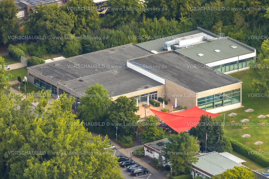 Hamm250700459Heessen | Luftbild, Familien-Oase Heessen Hallenschwimmbad, Liegewiese und Spielplatz, Stadtbezirk Heessen, Hamm, Ruhrgebiet, Nordrhein-Westfalen, Deutschland