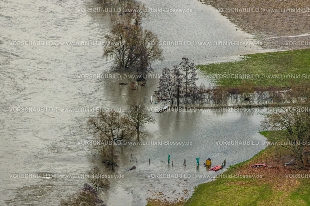 Muelheim231202962Ruhr-topaz | Luftbild, Ruhrhochwasser, Weihnachtshochwasser 2023, Fluss Ruhr tritt nach starken Regenfällen über die Ufer, Überschwemmungsgebiet Mintarder Straße, Bäume im Wasser, Saarn, Mülheim an der Ruhr, Ruhrgebiet, Nordrhein-Westfalen, Deutschland