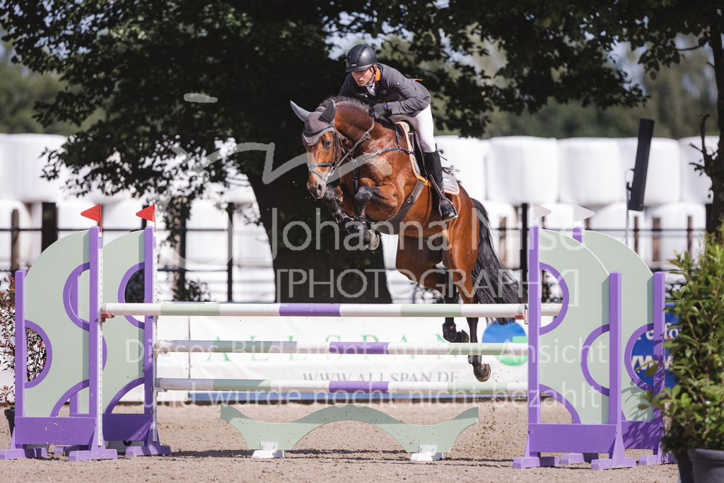 220614_Mühlen_Quali5j-749 | Late Entry Mühlen
Springpferdeprüfung Kl.M* 5j. Qualifikation zum Bundeschampionat
14.06.2022