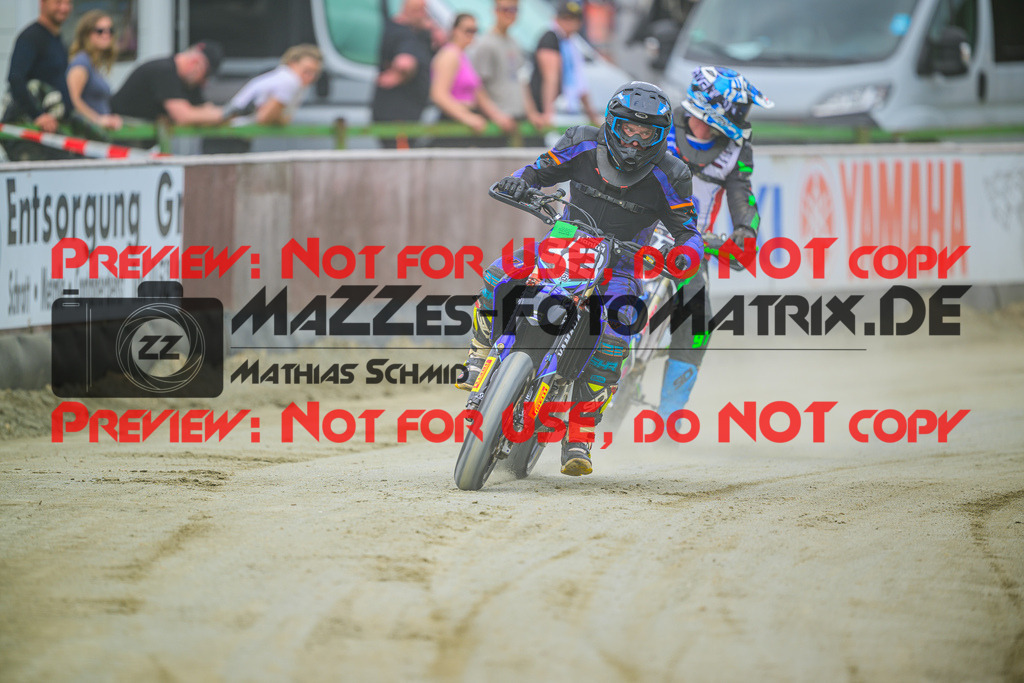 MaZZes_Fotomatrix_20250502_6007705_5436 | UE40