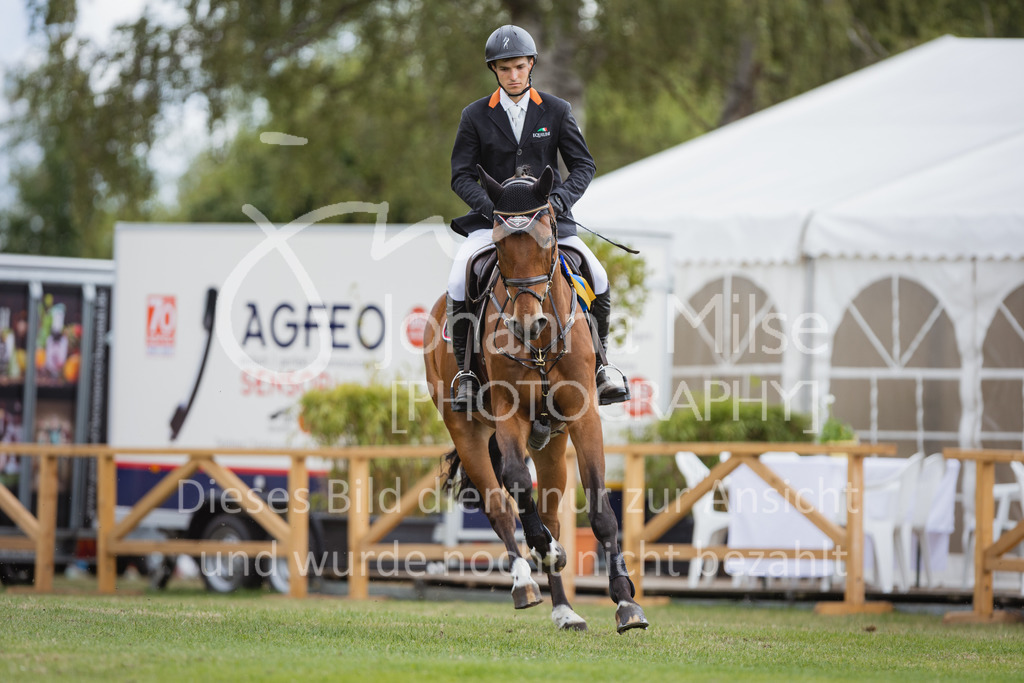 220715_LC_SprPfL1-238 | Deine schönsten Turniermomente als professionelle Fotos! Entdecke hochwertige Pferdesport-Fotografie im Online-Shop. Jetzt Fotos finden & bestellen!