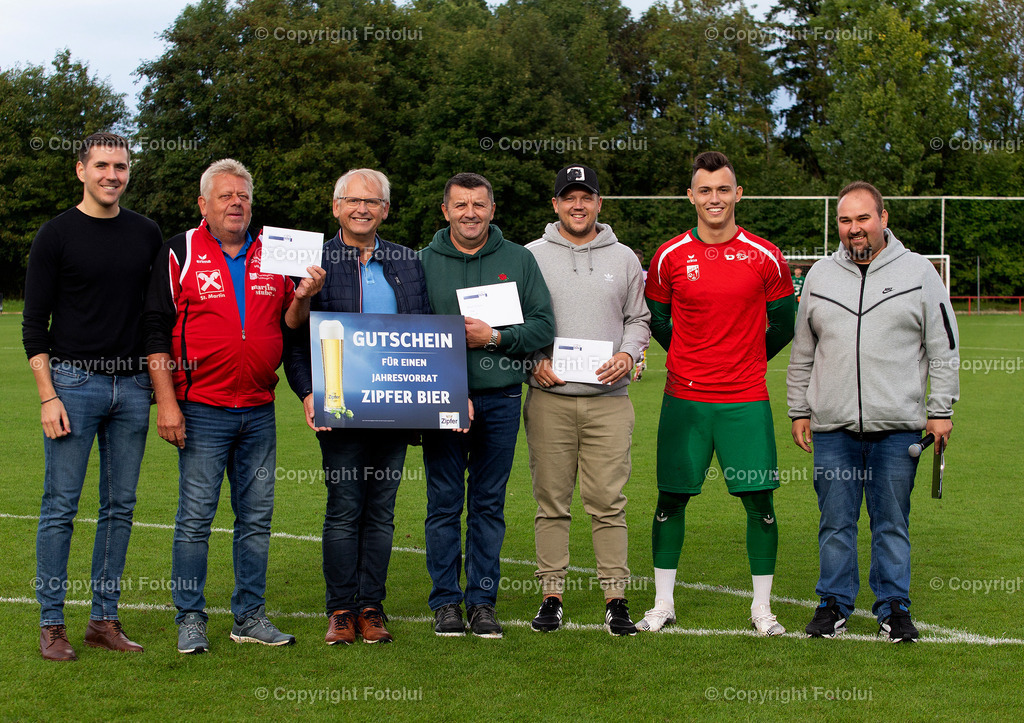 A_LUI_100922_33 | SPORT,FUSSBALL,LT1 OOE LIGA 10.09.2022 ASKOE OEDT-SPORTUNION SANKT MARTIN IM BILD: DIE GEWINNER DES ELFMETERSCHIESSEN VON ZIPFER BIER  FOTO:FOTOLUI