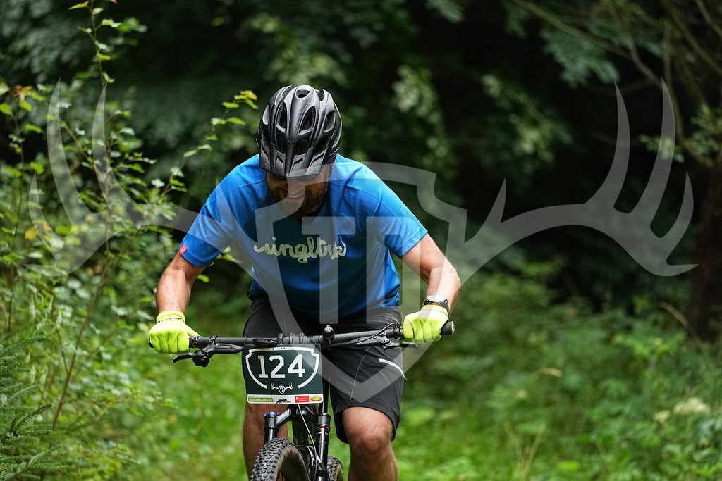 FC109653 | Fotogalerie der Treibjagd im Dunkelwald - Dein MTB Etappenrennen im Erzgebirge - Realisiert mit Pictrs.com