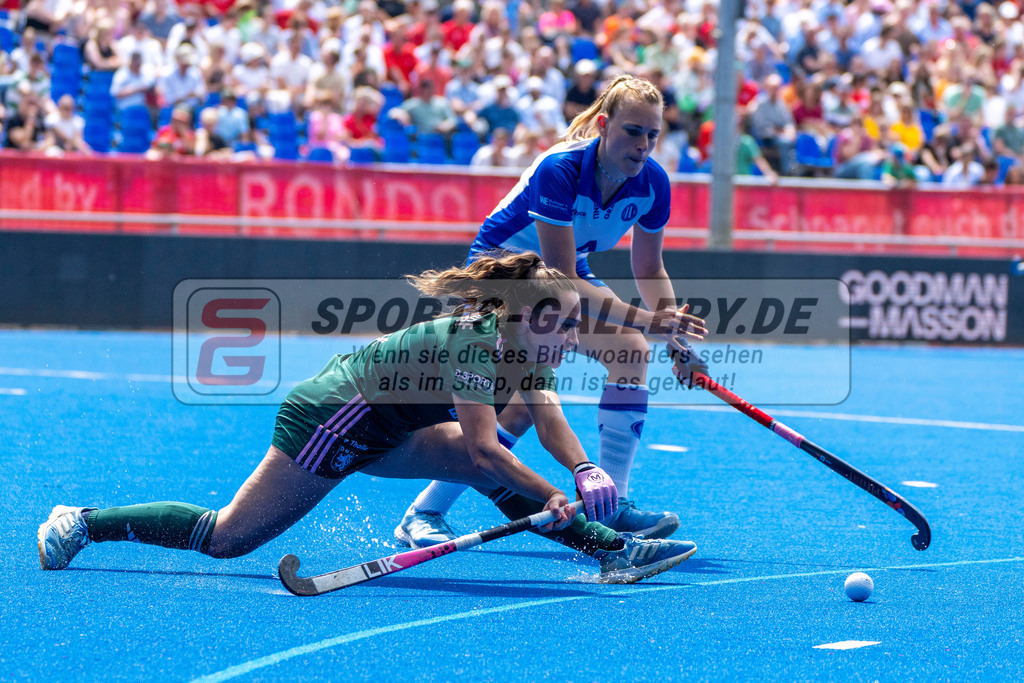 Final4_20250531-1316-HK107665 | Krefeld, Deutschland, 31.05.2025:  Feldhockey Final4 2025 – „Deutsche Feldhockey-Meisterschaften 2025“ im Gerd-Wellen-Hockeyanlage am 31.05.2025 in Krefeld, Deutschland. (Foto von Kramhöller/Fehrmann/Kaste)Krefeld, Germany, 31.05.2025: Feldhockey Final4 2025 – „Deutsche Feldhockey-Meisterschaften 2025“ in Gerd-Wellen-Hockeyanlage at 31.05.2025 in Krefeld, Deutschland. (Foto from Kramhöller/Fehrmann/Kaste)