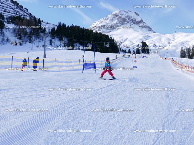 Brigitte (3) | Photos von der Skischule Warth - Realisiert mit Pictrs.com