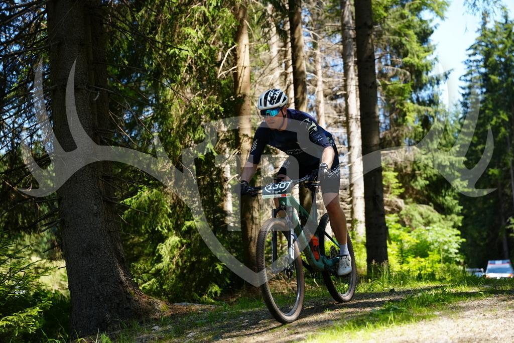 FC101530 | Fotogalerie der Treibjagd im Dunkelwald - Dein MTB Etappenrennen im Erzgebirge - Realisiert mit Pictrs.com