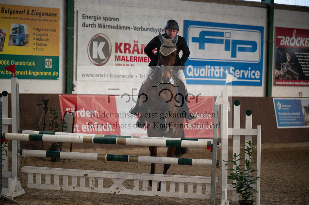 Hallenreittunier Voxtrup 2023 | Entdecke hochwertige Reitturnierfotos von Foto Oger. Professionell, emotional und authentisch – jetzt Lieblingsmomente im Shop bestellen.Deutschlandweite Turnierfotografie. - Realisiert mit Pictrs.com