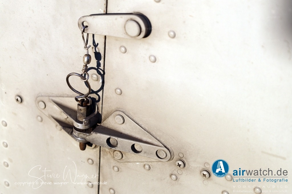 Dornier-DO-28-RK-Flugdienst-airwatch-wagner-240A8941 | Entdecken Sie atemberaubende Luftbilder und Fotografien auf airwatch.de - Tauchen Sie ein in eine Welt voller faszinierender Aufnahmen aus der Vogelperspektive.