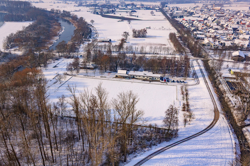 Luftbild: Sportplatz in Neupotz im Bundesland Rheinland-Pfalz in Deutschland. Foto: IMG_24006.jpg vom 27.01.2010 durch Werner Riehm/FLY-FOTO.de