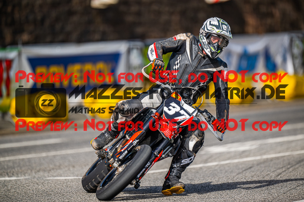 MaZZes_FotoMatrix_220618_0710 | S4