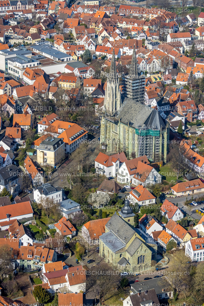 Soest220301405 | Luftbild, Sanierung der evang. Kirche Sankt Maria zur Wiese, Walburger, Soest, Soester Börde, Nordrhein-Westfalen, Deutschland