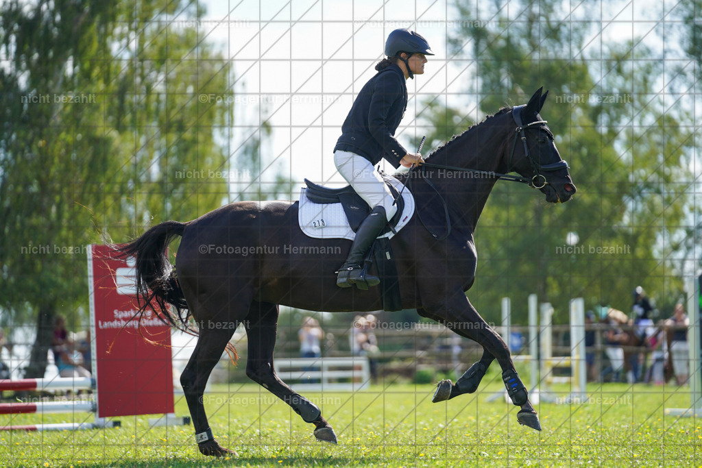 20230917-FAH09329 | Landsberg am Lech, 2023, Kaufbeuren, Kempten, Allgäu, Turnierfotografen Bayern, Fotoagentur Herrmann, Turnierbilder, Reitsport Fotos, Pferdefotograf, Augsburg, Bad Tölz, Dachau, Karlsfeld, Memmingen, Buchloe, Schwabmünchen