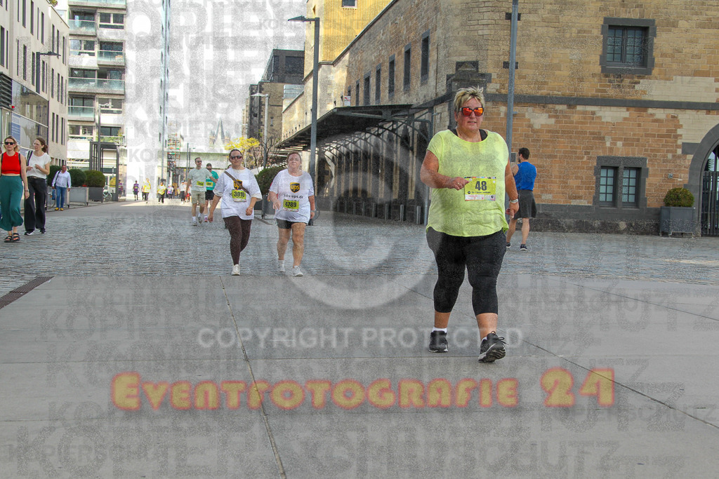 250920_1352_EV4_6813 | Sportfotografie im Rhein-Sieg Kreis, Köln, Bonn, NRW, Rheinland Pfalz, Hessen, etc. Unser Tätigkeitsfeld umfasst den Laufsport vom Volkslauf über den Marathon, Duathlon, Triathon bis zum Ultralauf wie Kölnpfad Ultra oder Schindertrail.