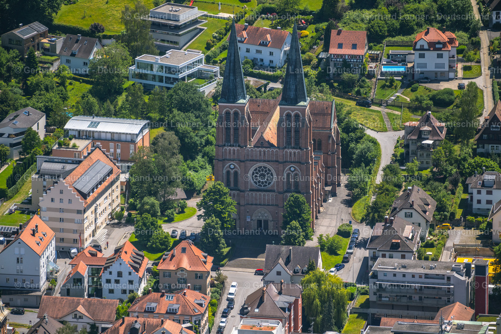4031422 | BREGENZ 12.06.2020 Kirchengebäude " Herz Jesu " am Kolpingplatz in Bregenz am Bodensee in Vorarlberg, Österreich. Weiterführende Informationen bei: Bregenz - Herz Jesu. // Church building " Herz Jesu " on place Kolpingplatz in Bregenz at Bodensee in Vorarlberg, Austria. Further information at: Bregenz - Herz Jesu. Foto: Gerhard Launer
