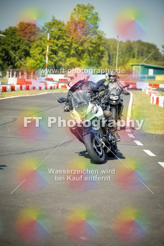 OBK_Mai_Volker_Adam-10358 | Hier findet Ihr Bilder von Touristenfahrten auf der Nürburgring Nordschleife oder von anderen Veranstaltungen die ich besucht habe. Viel Spass beim Durch Schauen 