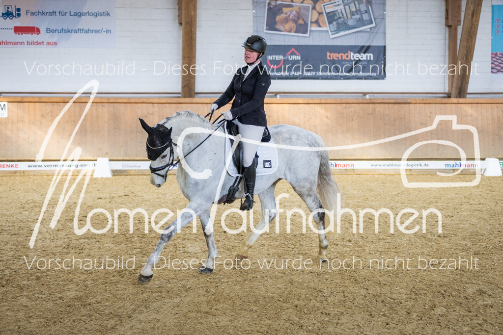 Sth-LPO25-L-Kür-159 | MomenTaufnahmen Pferdesportfotos