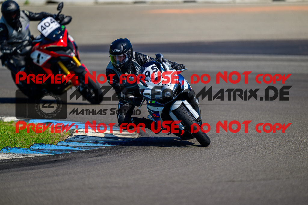 MaZZes_FotoMatrix_240520_6021986_8495 | INST