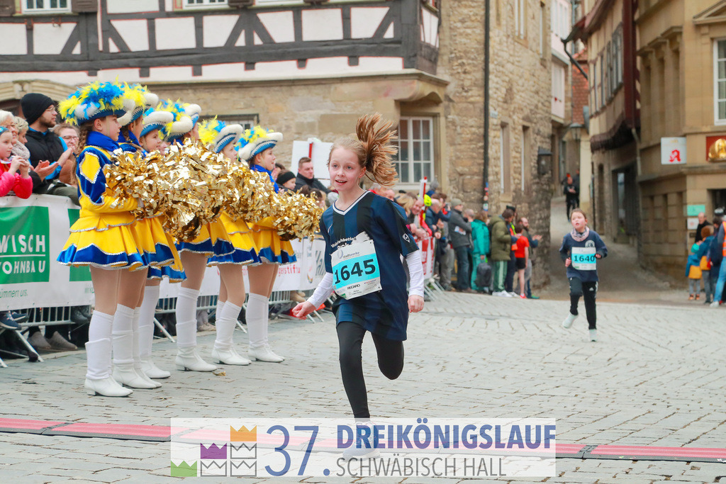 Stadtwerke Jugendlauf 1700m | 3 Koenigslauf 2023 - Realisiert mit Pictrs.com